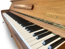 Akustiskt piano JAHN modell 116 - Pianomagasinet