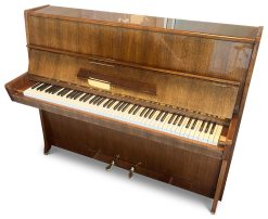 Akustiskt piano Petrof modell 114 - Pianomagasinet