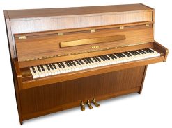 Akustiskt piano Yamaha modell M5 - Pianomagasinet