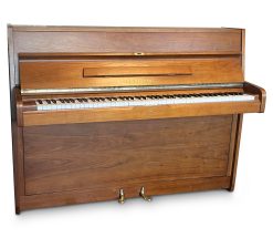 Akustiskt piano Young Chang modell U-107 - Pianomagasinet