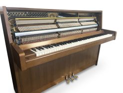 Piano, Yamaha modell 100 - Pianomagasinet